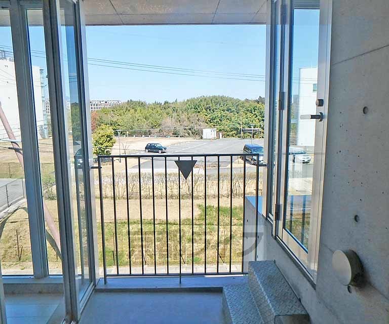 バルコニー　３階ベランダです