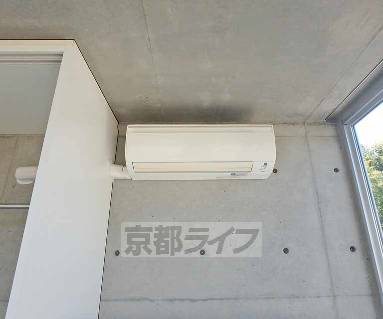 その他設備　真夏と真冬のお部屋を快適にしてくれます