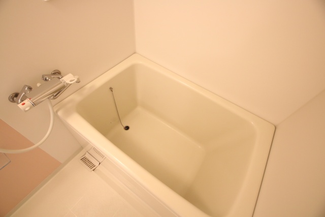 バス・シャワールーム　※別室の参考写真の為、現況優先です。