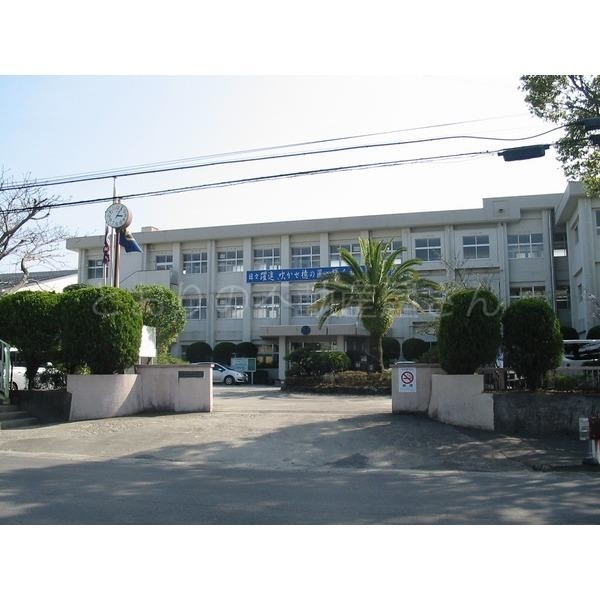 中学校　宮崎市立檍中学校（中学校）まで643m