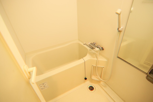 バス・シャワールーム　※別室の参考写真の為、現況優先です。