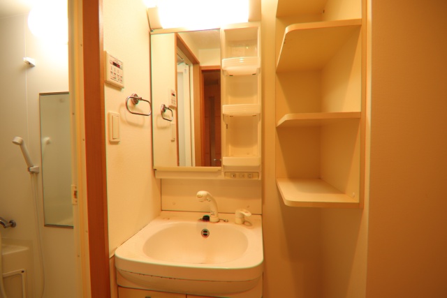 洗面設備　※別室の参考写真の為、現況優先です。