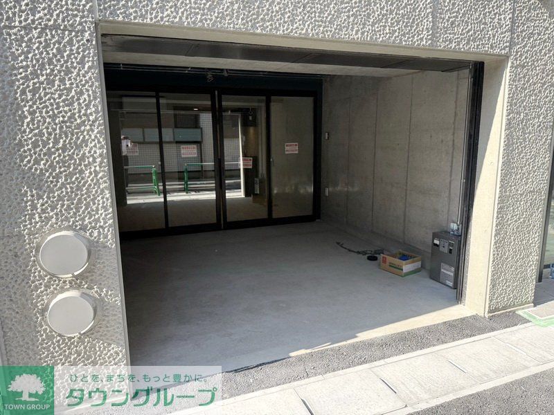 バルコニー　エントランス