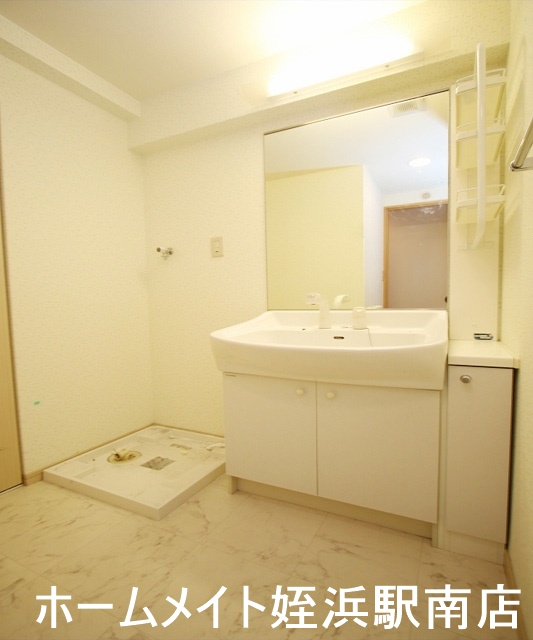 洗面設備　★大きな洗面台で準備が捗ります♪★参考写真