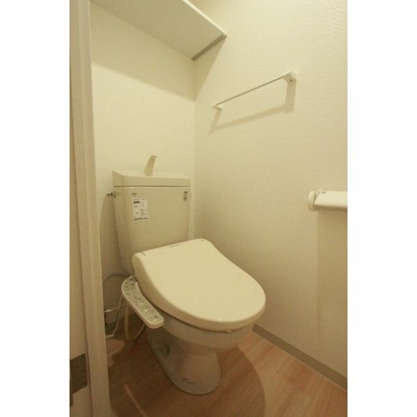 トイレ　ウォシュレット設置済みです！