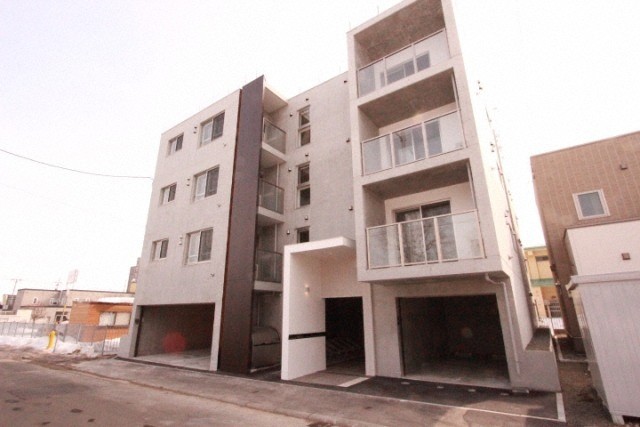 建物外観　☆物件名【ルポール本通】とお伝え下さい！