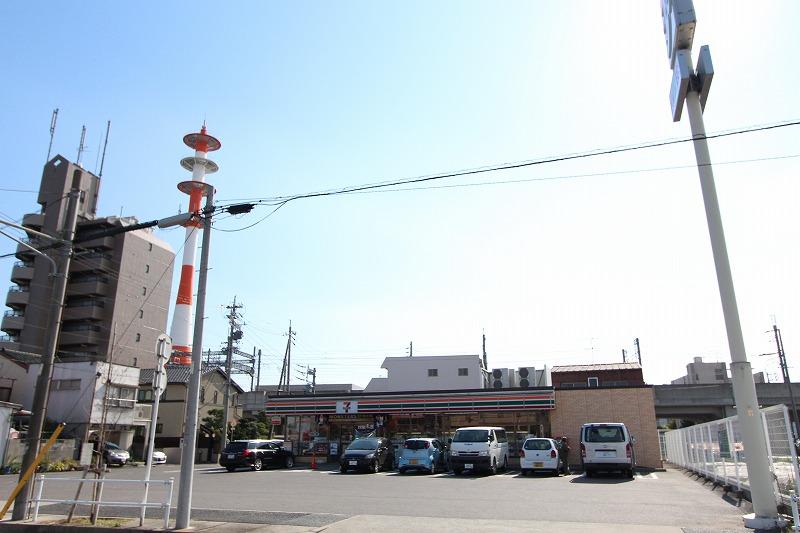 コンビニ　セブンイレブン名古屋烏森町8丁目店（コンビニ）まで282m