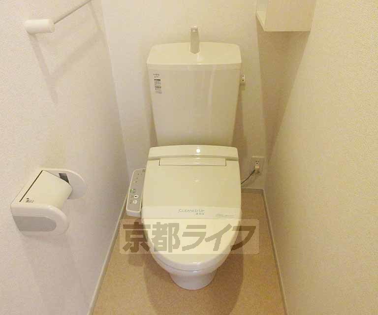 トイレ　ウォシュレット付きトイレです・