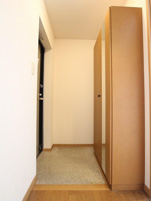 玄関　・別号室参考写真