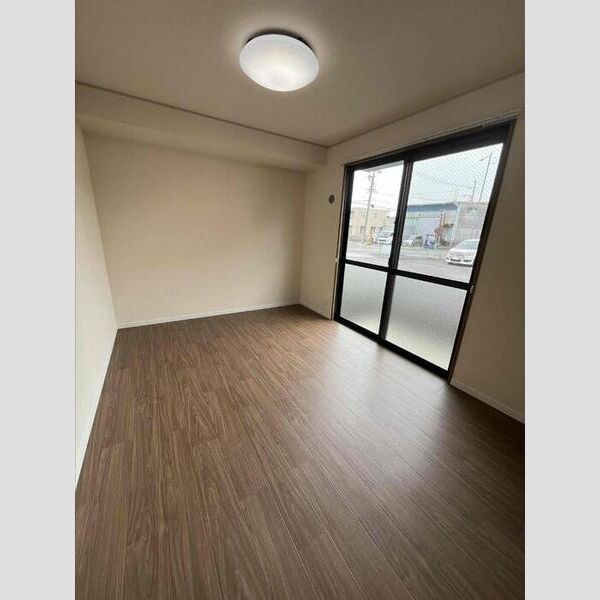 その他　北側洋室