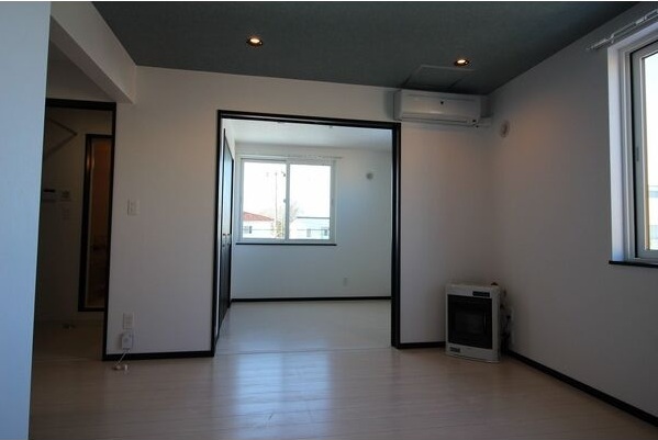 居室・リビング　☆10.3帖の広々としたリビングです！