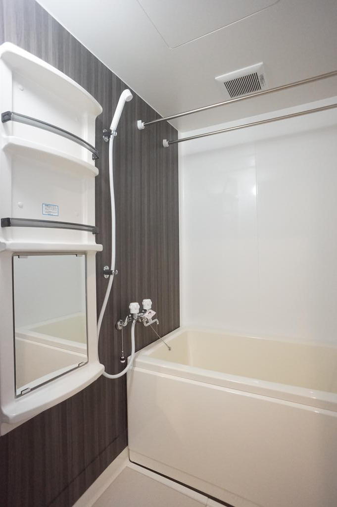 バス・シャワールーム　追い焚き無し！