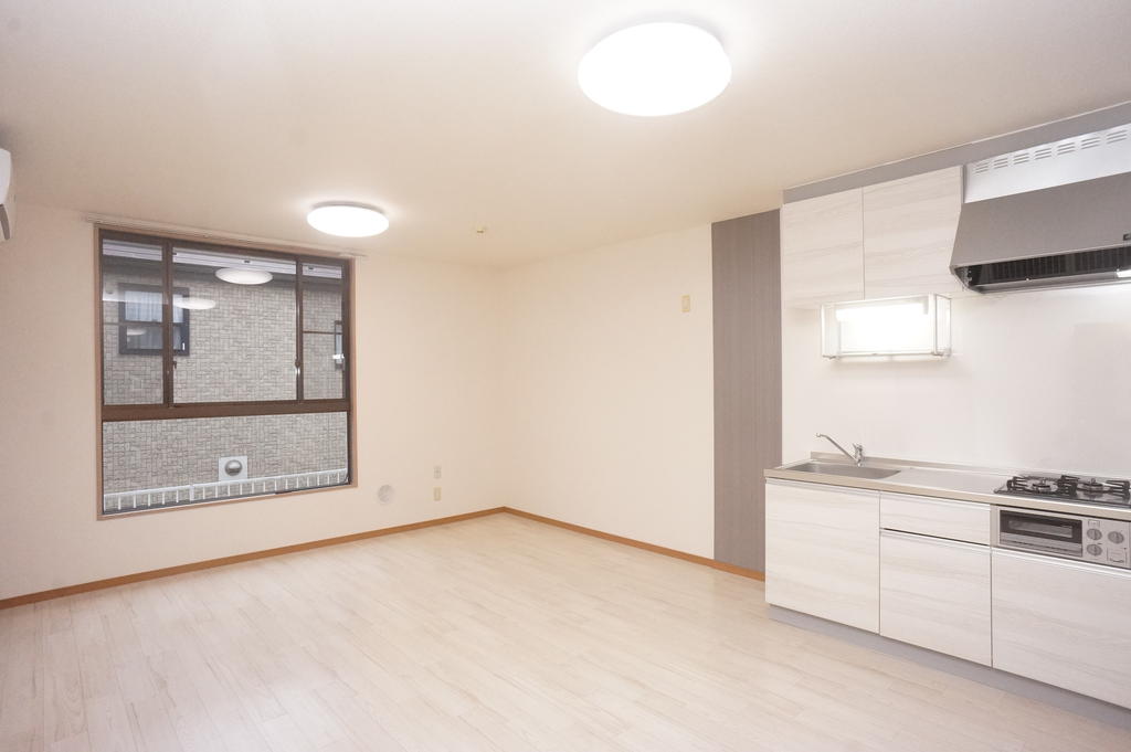 居室・リビング　LDK１２.３帖・エアコン１基付！