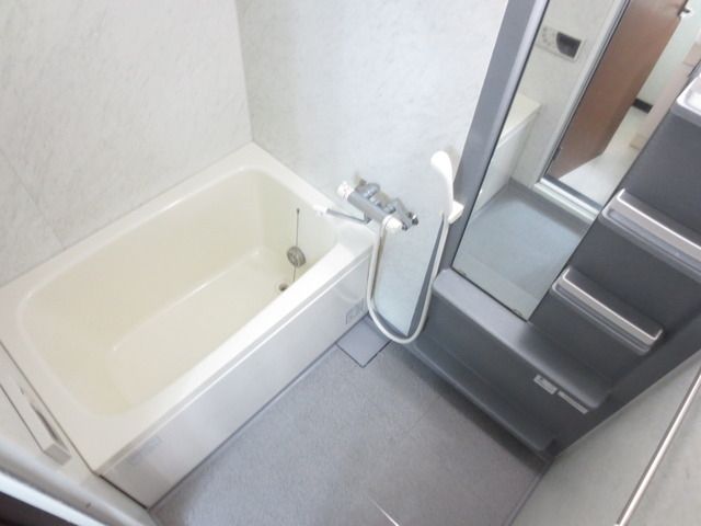 バス・シャワールーム　★お問い合わせはタウンハウジングまで★