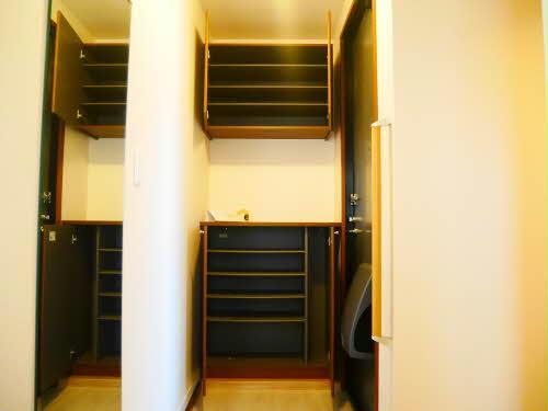 玄関　アブニール?Ａ