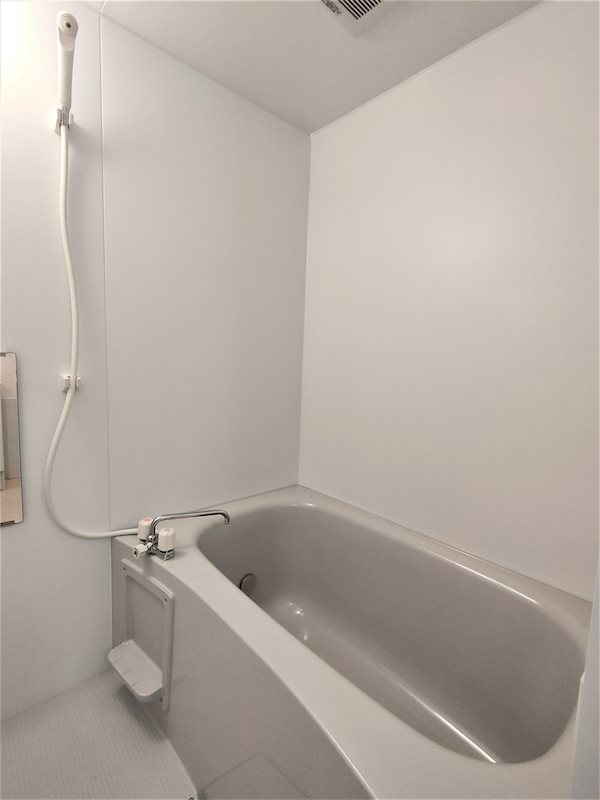 バス・シャワールーム　24時間換気システムを採用した清潔な浴室