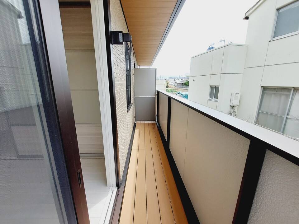 バルコニー　バルコニー