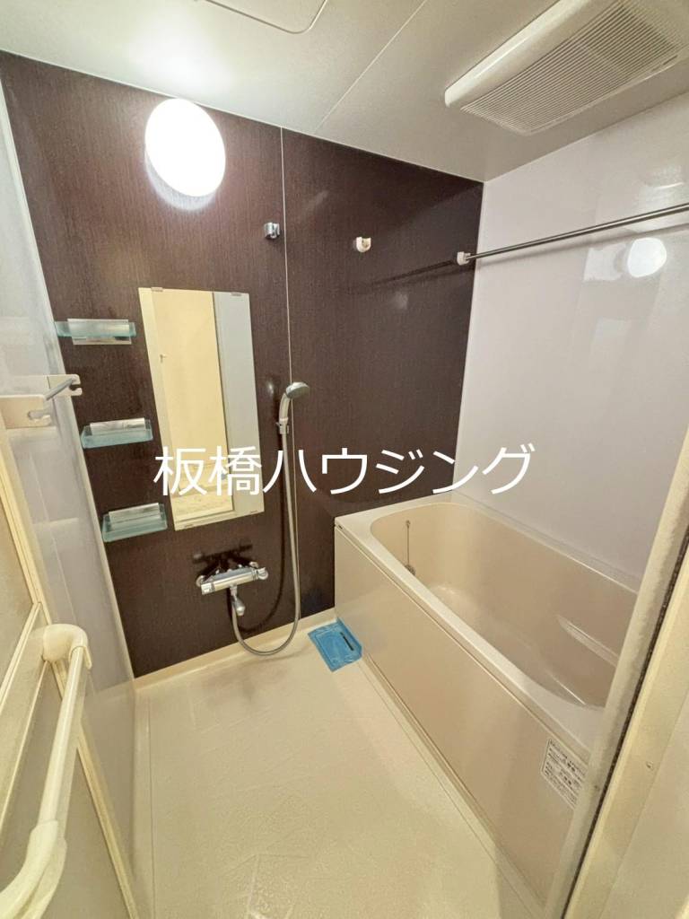 バス・シャワールーム　追い焚き・浴室乾燥機能付バス