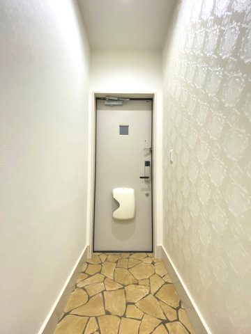 玄関　落ち着いた玄関です（イメージ）