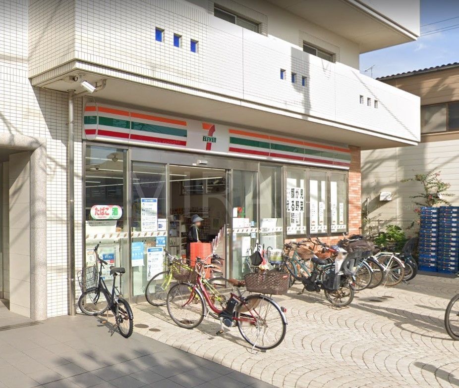 コンビニ　セブンイレブン鵠沼海岸店（コンビニ）まで100m