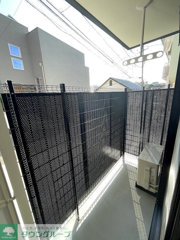 収納　広々としたクローゼット！※実際の建具の色はコバルトブルーと…