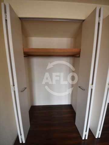 収納　KDX堺筋本町レジデンス　クローゼット