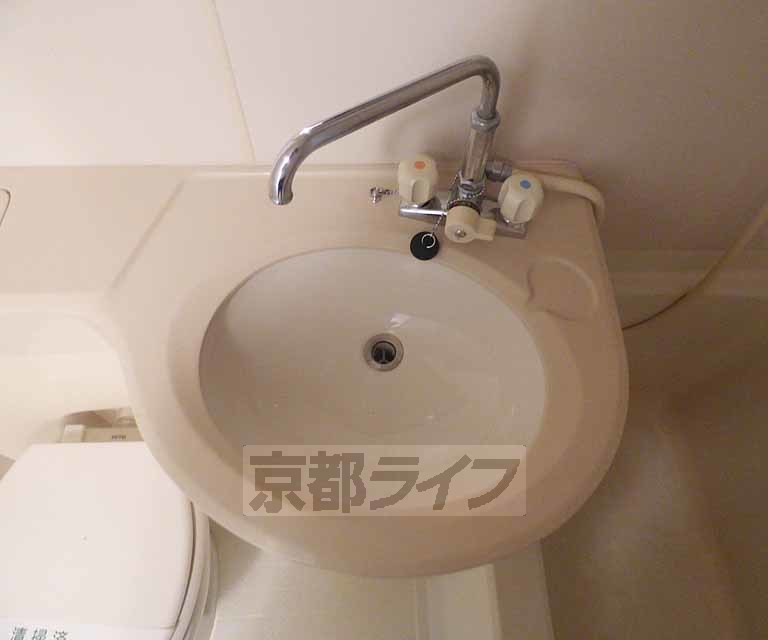 洗面設備　洗面台です。