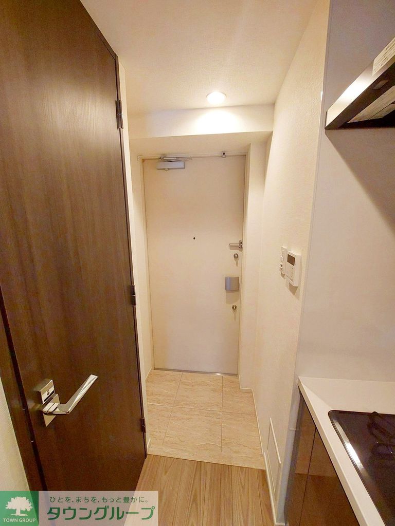 玄関　キッチン