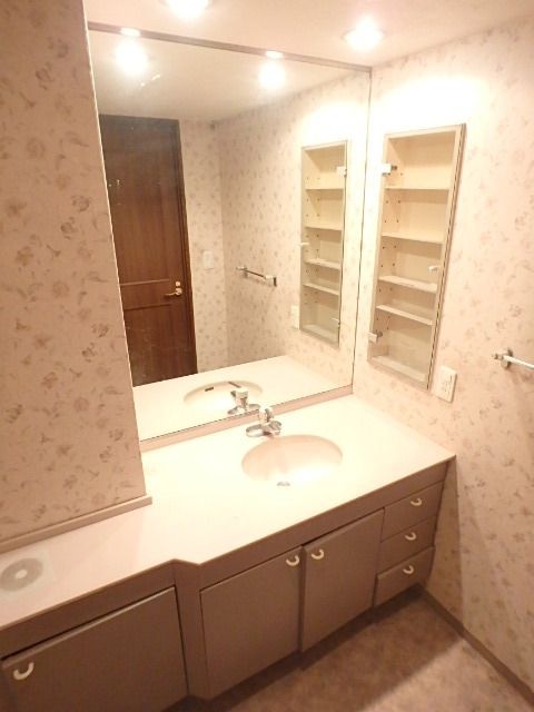 洗面設備　★独立洗面台★