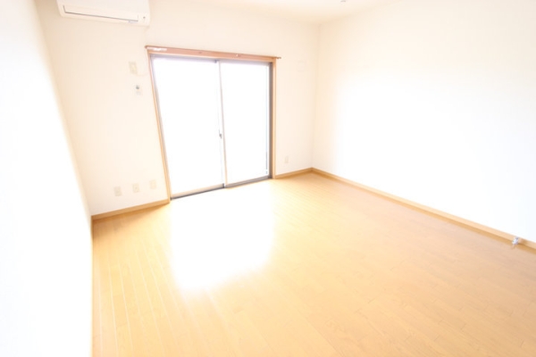 居室・リビング　9帖の居室