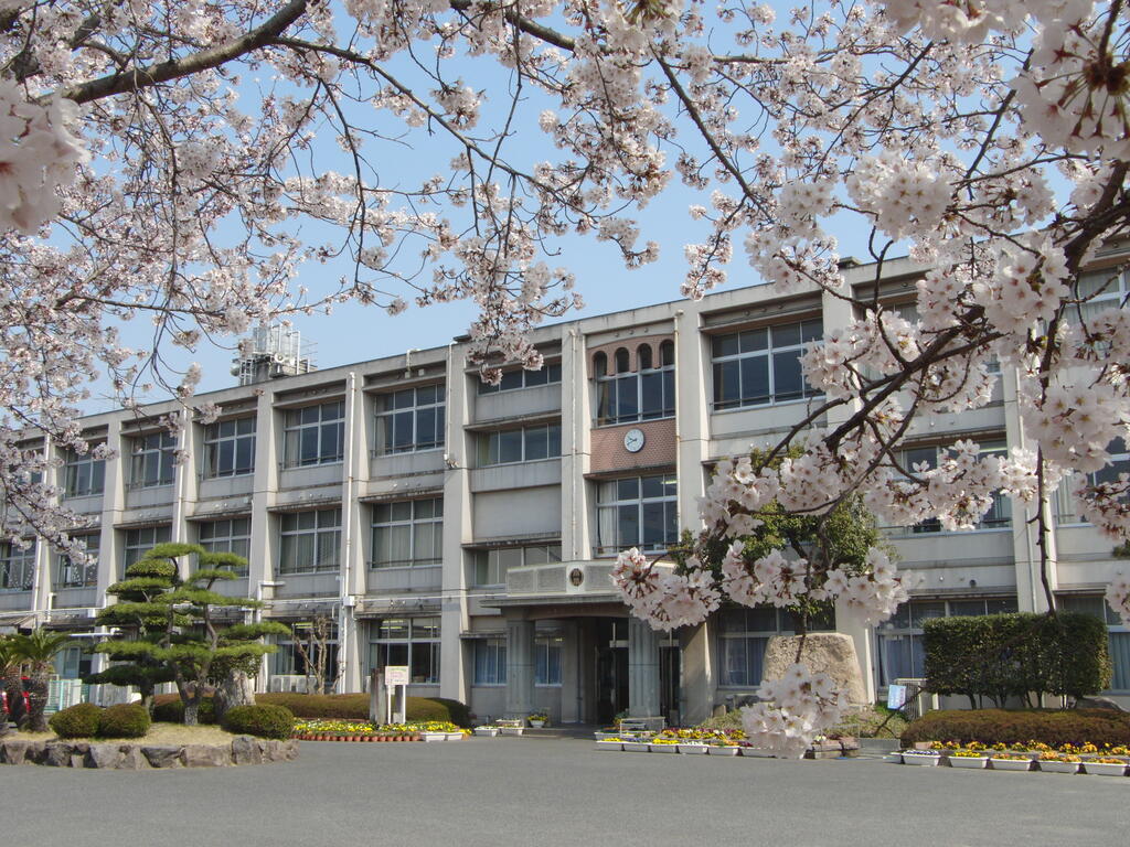 小学校　倉敷市立水島小学校（小学校）まで565m