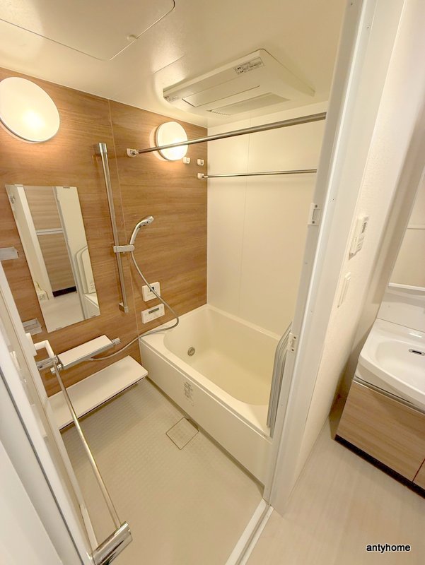 バス・シャワールーム