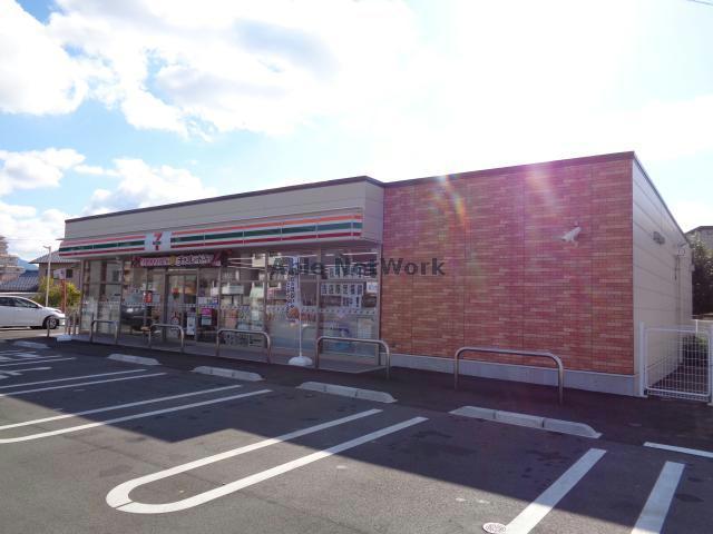 コンビニ　セブンイレブン河内長野木戸3丁目店（コンビニ）まで396m