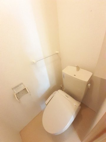 トイレ　シンプルで使いやすいトイレです