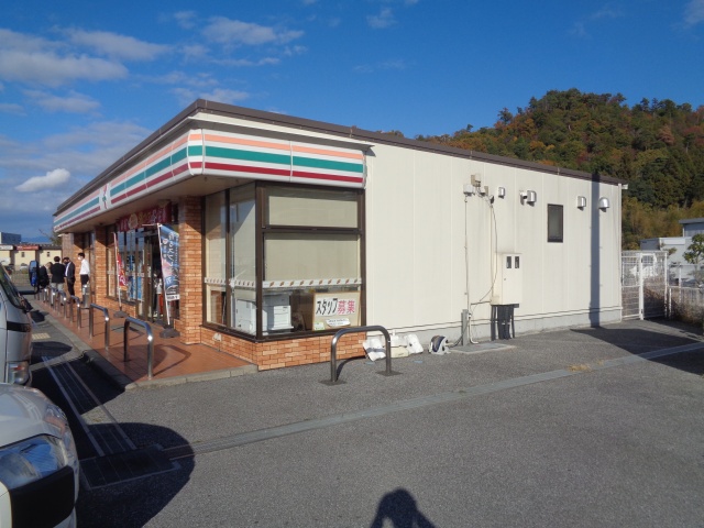 コンビニ　セブン－イレブン　米原梅ヶ原店（コンビニ）まで2100m
