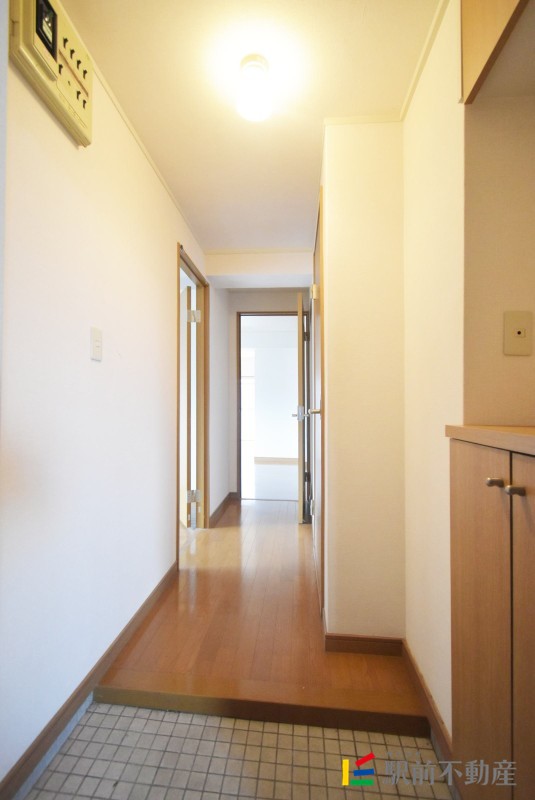 玄関　写真は別部屋