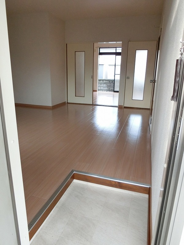 玄関　別部屋参考写真