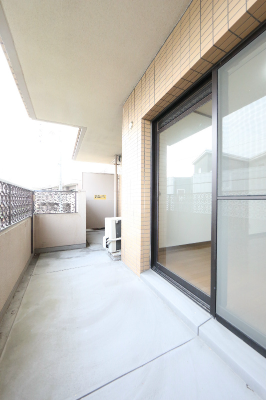 バルコニー　バルコニー