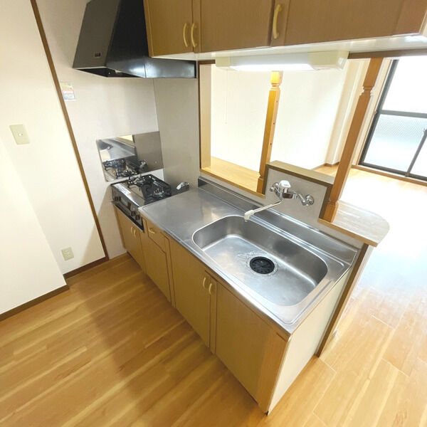 キッチン　キッチン（2口コンロ設置可能）