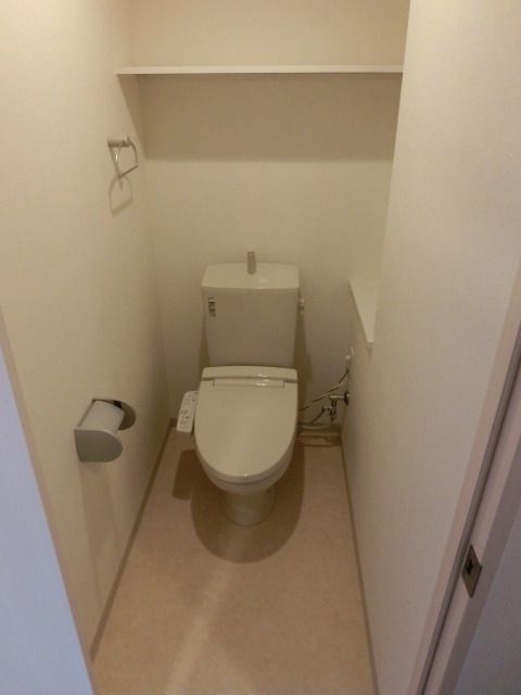 トイレ　洗浄便座