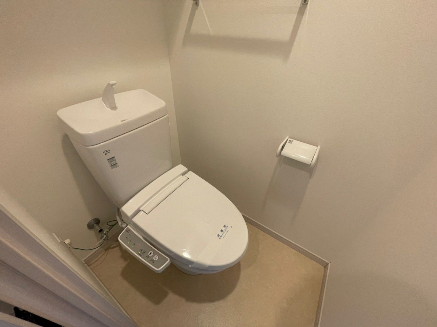 トイレ　参考写真。現状優先