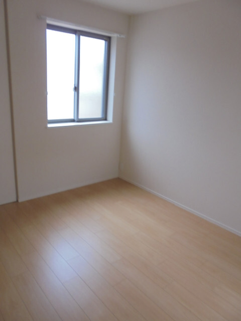 その他部屋・スペース　2面採光の洋室♪