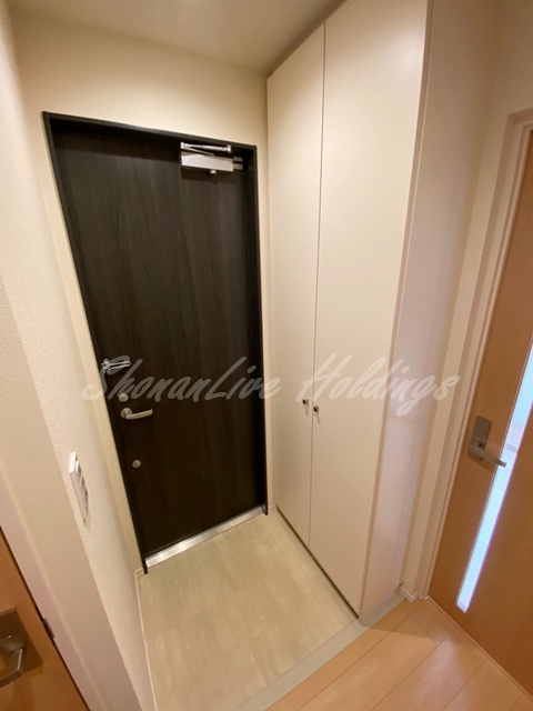 玄関　シューズボックスございます♪