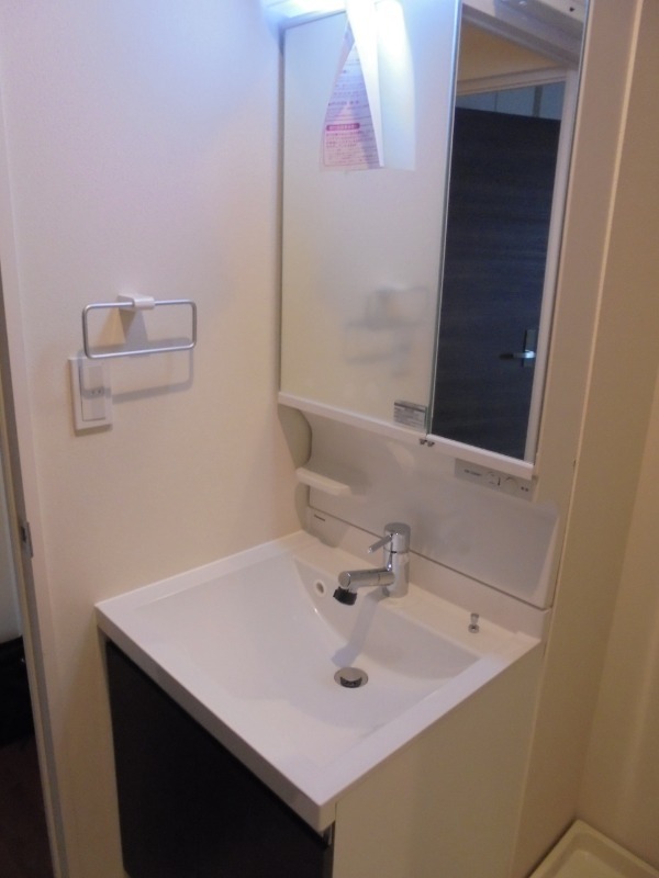 洗面設備　シャワー付き洗面台♪