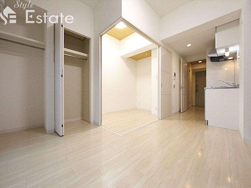 居室・リビング　内装