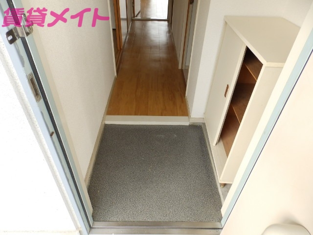 玄関　同型参考写真