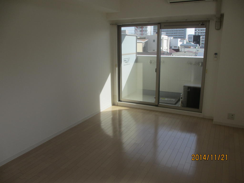 居室・リビング　同マンション別室の写真です