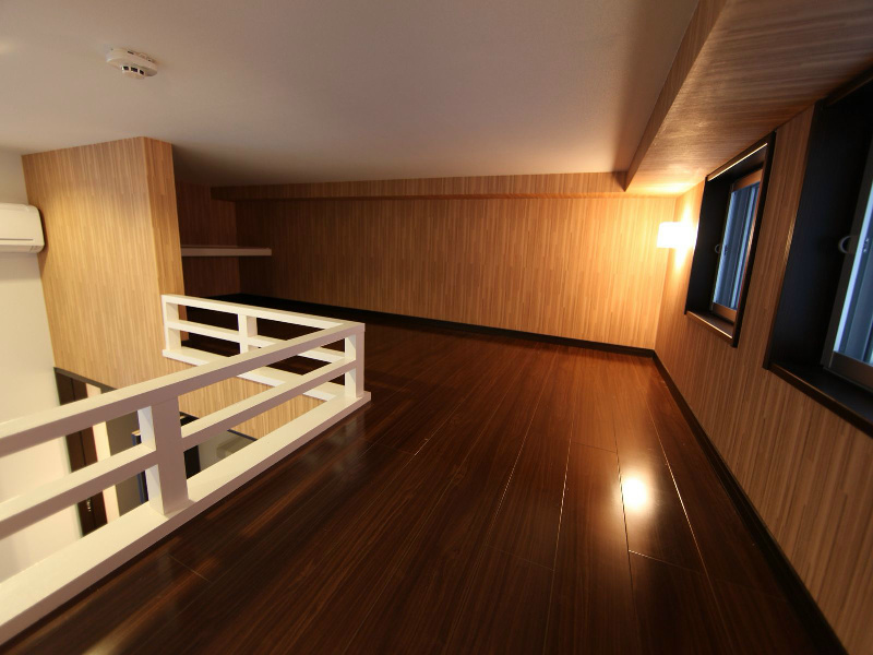 その他部屋・スペース　ロフト6.4帖　（収納としてもお部屋としても使えます）