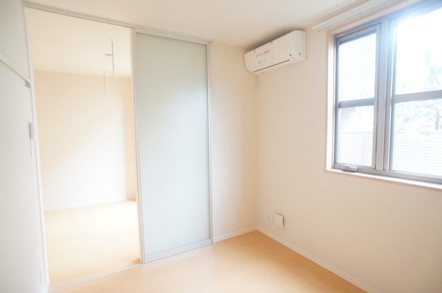 その他部屋・スペース　落ち着いた雰囲気で寝室向きのお部屋です♪