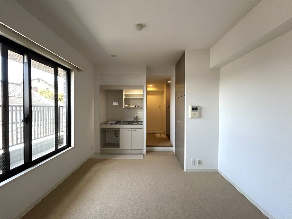 居室・リビング　洋室　約6.4帖